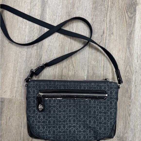 Coach Handbags - Coach Poppy Signature Swing Pack Bag | Vintage | Metallic